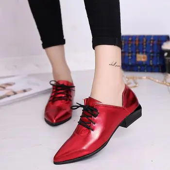 England Style Pointed Toe Oxford Shoes For Women 2017 New Fashion Patent Leather Flats Vintage Cut Out Square Heel Woman Shoes