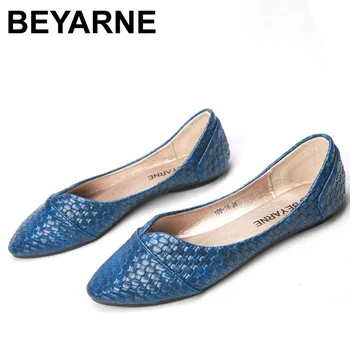BEYARNE 2017 new European and American women casual shoes retro Punt pointed shoes large size :35-41