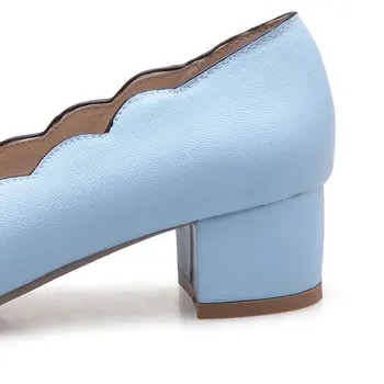 Lloprost ke 2017 new fashion blue pink beige women shoes sweet beading round toe pumps 4cm med heels Elegant wedding shoes JT573