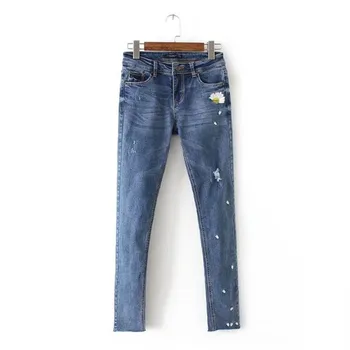 New 2017 Summer Women Fashion Jeans Female Mid Waist Long Length Straight Floral Embroidery Casual Denim Jeans