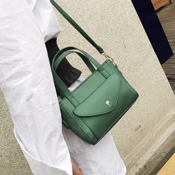 2017 summer small women shoulder bags pu leather trapeze handbags fashion solid flap pocket ladies shoulder bag