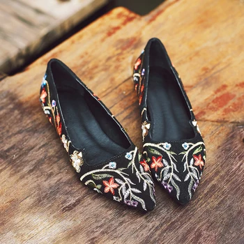 New Fashion Black Brand Spring Nubuck Leather Embroidery Sweet Classic Thick Heel Women Pumps Sexy Contracted Lady Causal Shoes