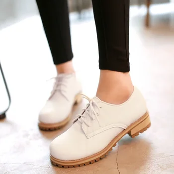 2016 new spring leisure tie Martin shoes Korean college students single shoes big size 42 43 women lace up casual flats shoes