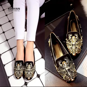 Koovan Women Flats New 2017 Fashion Women Shoe Baroque Retro Court Style Embroidery Pearl Women Boat Shoes