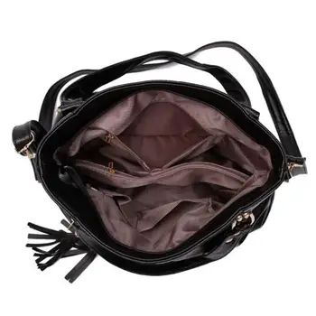 2017 new hot blue black and red tassel soft leather handbag retro hand shoulder Messenger Messenger bag HL6168
