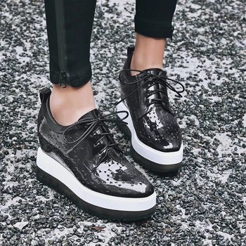 QMN women genuine leather platform flats Women Patent Leather Breathable Leisure Shoes Woman Height Increasing Creepers