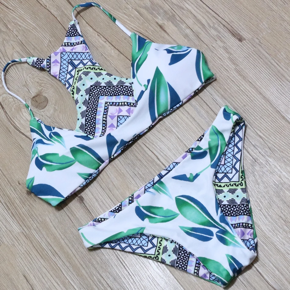 2017 Brazilian Bikini Set Green leaves Pattern Bikini Geometric Print Swimwear Beach Bathing Suits Cross Back Swim Wear Biquini