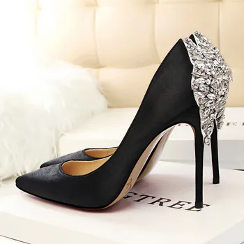 Luxury Brand Fashion Sexy Women Rhinestone Wedding Shoes Pumps 10.5cm High Heels Crystal Shoes Red Black Green For OL Lady