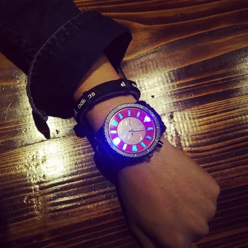 Quartz Women Watch The New Creative Personality LED Light Male And Female Students Watch Waterproof 2017 LZ566