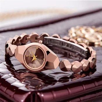 Dom Vrouwen Luxe Merk Waterdichte Stijl Quartz Horloge Wolframstaal Gold Verpleegster Horloge Armband Vrouwen Horloge Vrouwen