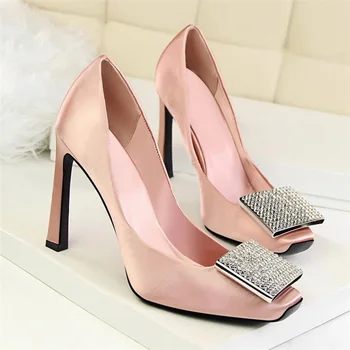 Lucyever 2017 Spring Autumn Women's High Heels Shoes Woman Fashion Rhinestone Buckle Pumps Sexy Elegant Party Wedding Shoes