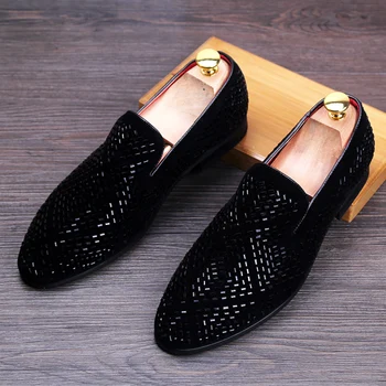 Hot Selling Men Black Leather Shoes Designer Rhinestone Round Toe Slip On Flat Casual Comfort Loafer Shoes Chaussure Size 38-44