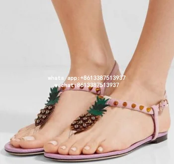 2017 Summer Fashion Women Hot T-straps Iconic Pineapple Motif Clip Toe Spikes Flat Beach Sandals Rivets Casual Sandals Shoes