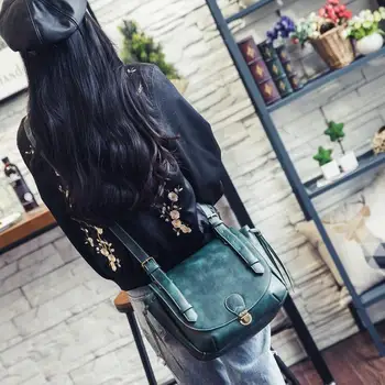 New retro Korean fashion tassel literary college shoulder Messenger bag