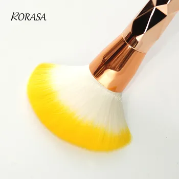 7Pcs Maquiagem Unicorn Makeup Brush Set Yellow Hair Powder Eyeshadow Foundation Cosmetic Brush Dimond Rose Handle Make-up Brush