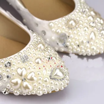 New luxury handmade Fashion Imitation pearl lace white wedding Bridal shoes Elegant 2 Inches Middle Heel Bridesmaid Shoes