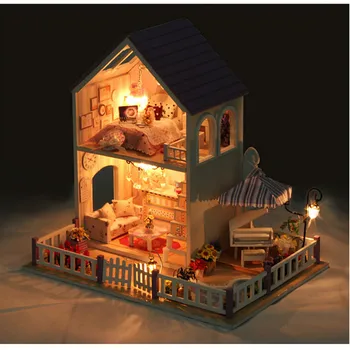 DIY Wood Doll House with Furniture,Creative Romantic Miniature Dollhouse Assembling Toys for Kid's Christmas Gift