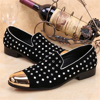 2017 New Fashion Rhinestone Decor Loafers Red Mens Wedding Shoes Slip On Casual Shoes Men Flats Creepers Espadrilles Moccasins