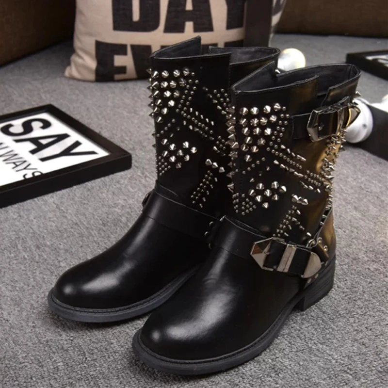 2017 Brand Famous designer Rivet Motorcycle Boots Square Heel Studded Buckle Booties brand Shoes Genuine Leather Boots D696
