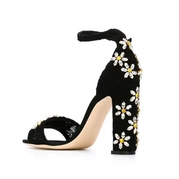 Crystal Floral Daisy Embellished Sandals Chunky High brand Gladiator Sandals Women Pumps Ankle Wrap Summer Wedding Shoes Woman