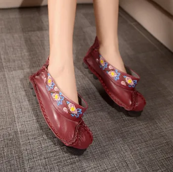 Women's flat shoes Chinese embroidery soft bottom ladies shoes genuine leather comfortable