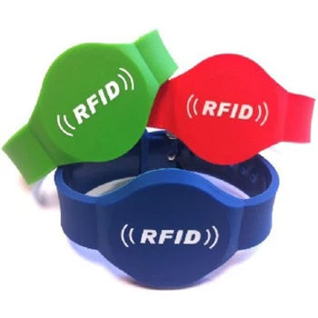 12.56Khz Bracelet Reader Waterproof Silicone RFID Wristband Water Park And Sauna