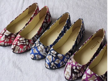 New products for women's shoes flat sheet canvas shoes camouflage roses multicolor big yards 42