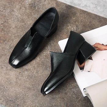Brand Modern Fancywork Women Shoes 2017 Square Toe Med Heel Shoes Women Loafers Square Heel Slip On Designer Ladies Girls Shoes