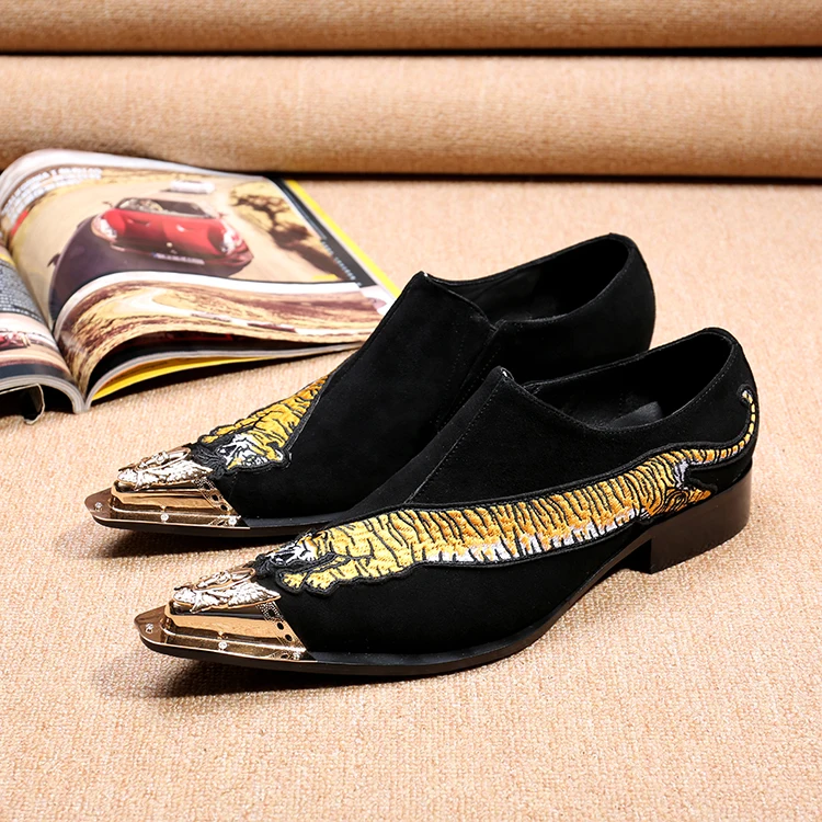 Choudory New Style Tiger Embroidery handmade Men Leather Shoes Men Loafers Wedding and Party Shoes Metal Tip Men Flats