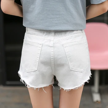 Fashion cotton Hot Denim Shorts women Sexy hole White Frayed Edges Embroidered Flares short jeans 2017 casual pockets shorts