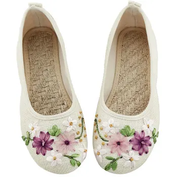 Comfortable Round Toe Student Flat Shoes Woman 2017 New Women Flower Casual Shoes Cotton Fabric
