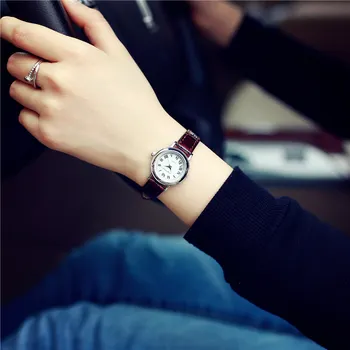 Luxury Vintage Small Rome Dial Genuine Leather Thin Strap Quartz Dress Watch Wristwatches for Women Ladies Girls OP001