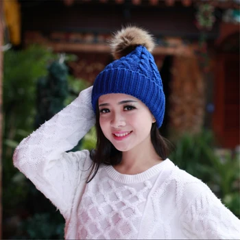 2016 Winter Hat Fur Ball Knitted Warm Hats For Women Skullies Beanies Fur Pom Poms Pretty Classic Knit Cap