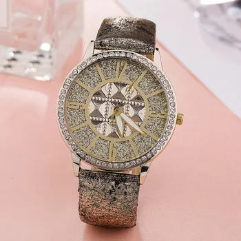 New 2017 Luxury Brand women watches Fashion Rhinestone quartz clock Ladies Gold Casual watch Female printing dial Diamond watch