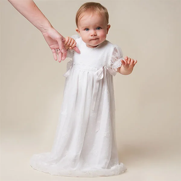 0-2 Y Comfortable Baby Girls Christening Dresses White Short Sleeve Straight Floor-Length Appliques Silk Baby Christening Gowns