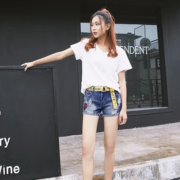 2017 New Pattern Summer Rose Embroidery Holes woman Shorts Korean Directly Cuffless Tight shorts 7039 Random present canvas belt