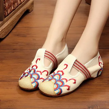 Chinese BeiJing Women Embroidery Shoes Old Peking Mary Jane Soft Sole Casual Flats Plus Size 41 Beige Black Blue Dance Shoes