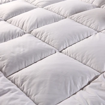 120*200cm/150*200cm white Goose Down quilted Mattress Topper with Straps home furniture for home/Five Star Hotel