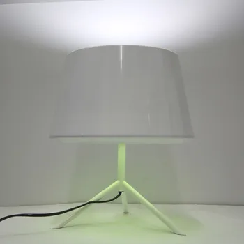 The simplicity of modern European fashion creative Home Furnishing eye bedroom bedside reading aluminum desk lamp diameter 30CM
