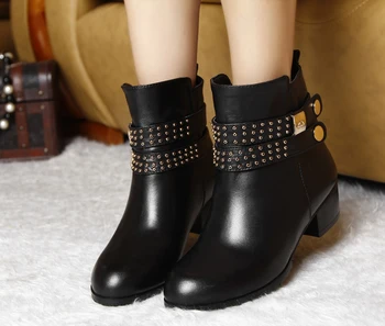 Handmade quality custom wild style decorative buckle street cowhide temperament rivet with women's Martin point short boots